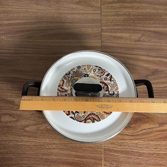 Vintage 70s Dutch Oven - Floral Enamel Cookware - Picture 11 of 12